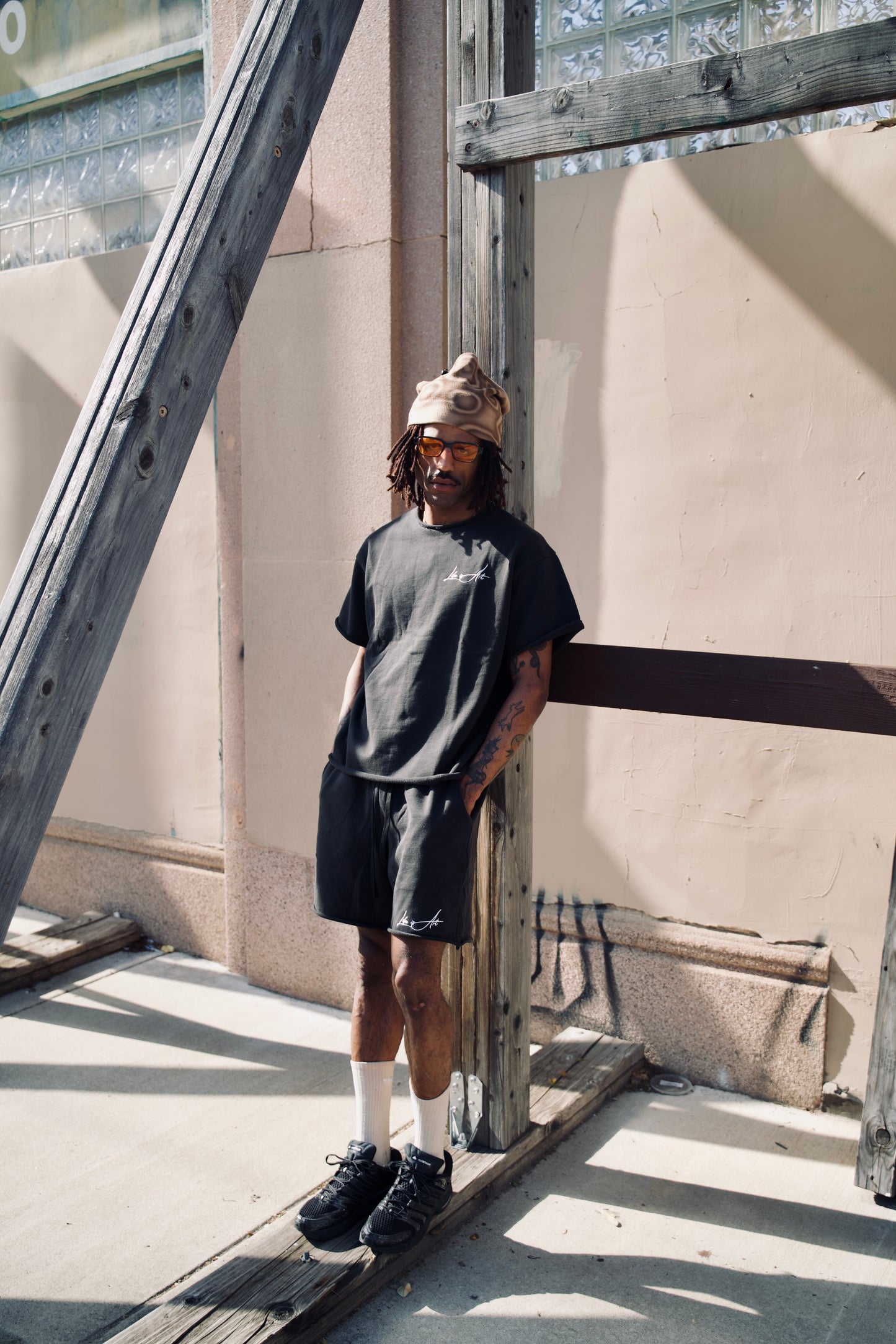 DARK ASH SHORTS